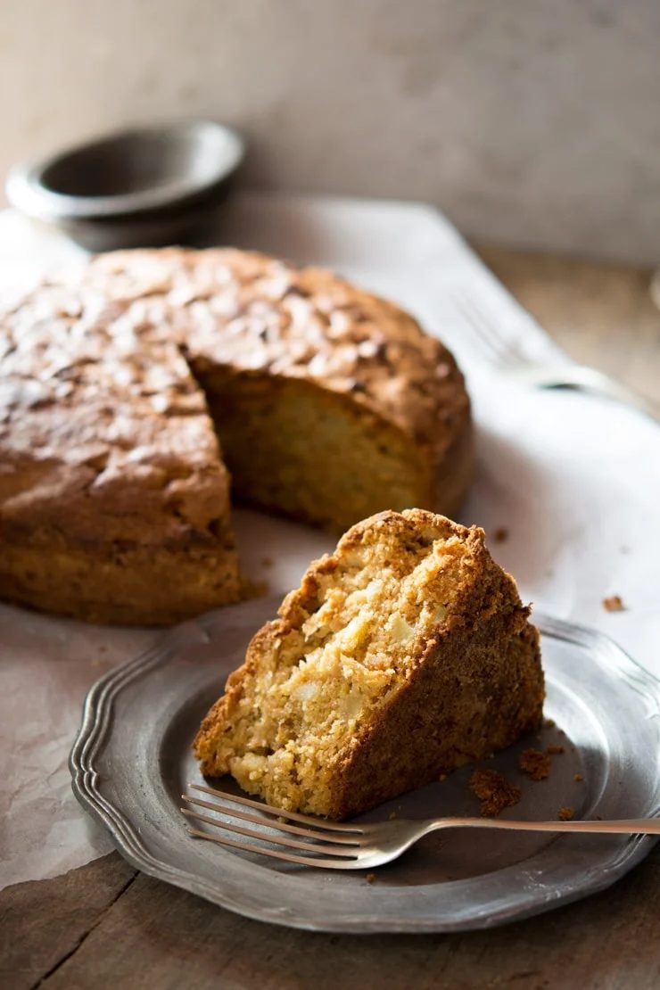 Traditional and authentic Italian apple olive oil cake Vonfo