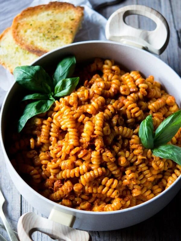 sun dried tomato pasta in a large pot