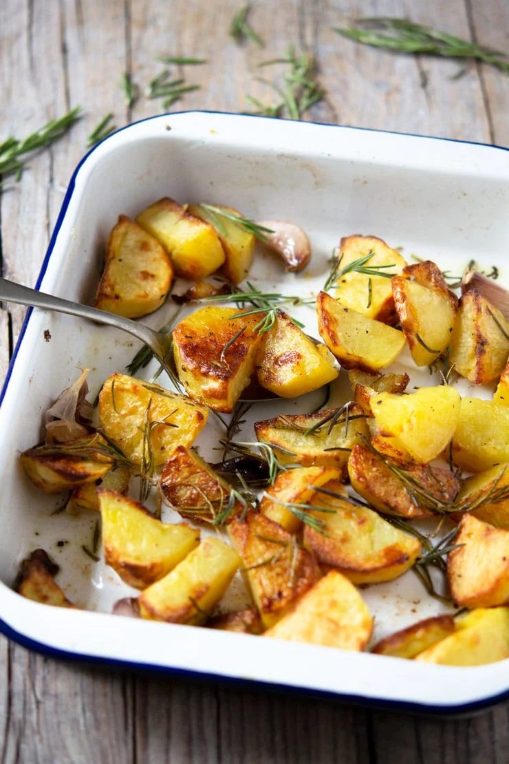Italian Roast Potatoes – Rosemary And Garlic