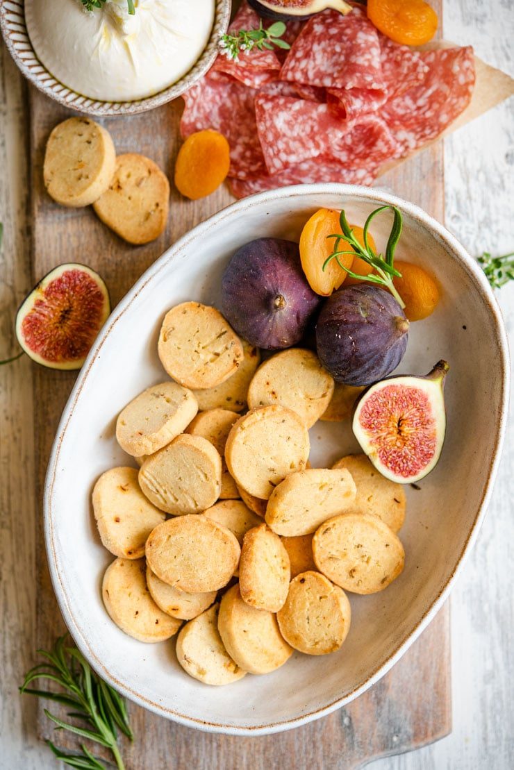 An close up of parmesan cheese cookies
