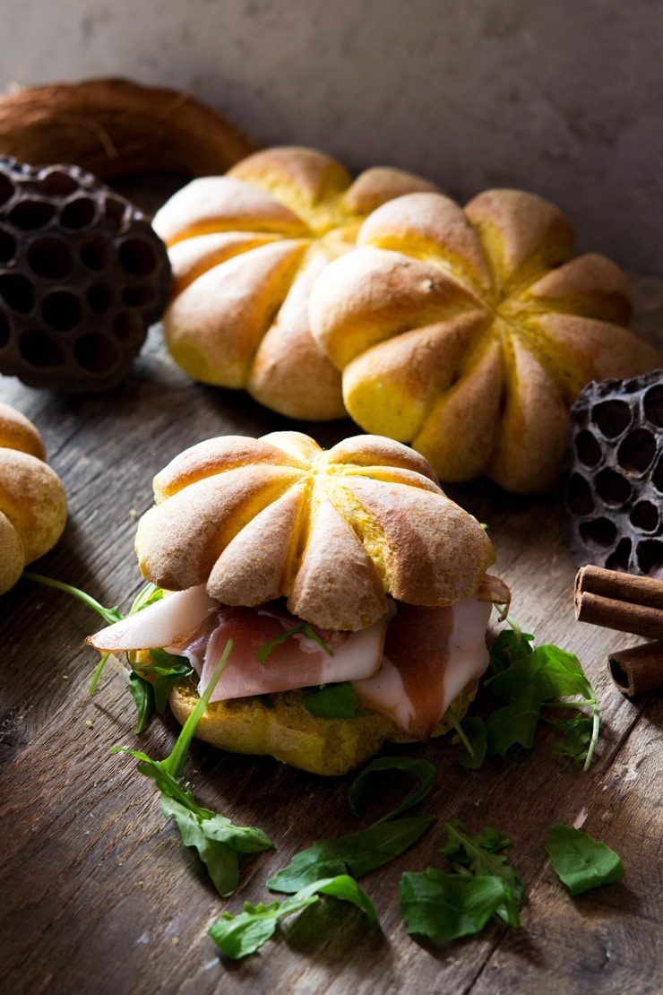 Pumpkin Bread Rolls