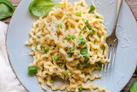 Easy 10 Minute Artichoke Pasta