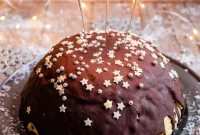 Christmas Panettone Ice Cream Cake