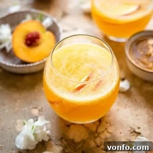 Classic Peach Bellini Cocktail