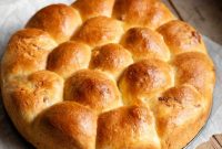 Danubio Salato: Neapolitan Savory Stuffed Brioche Buns